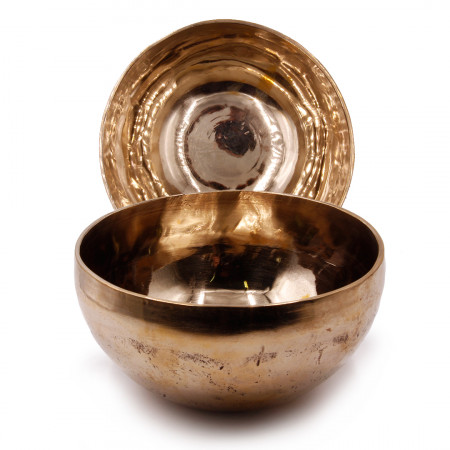 Чаша поющая VIK39-6 Gold ручная ковка из 7 металлов 601-700г, d-15 см, h-7.5 см, целительная