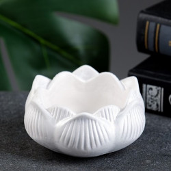 Подсвечник на 1 свечу «Цветок Лотос», гипс, перламутр, 8х8х4 см